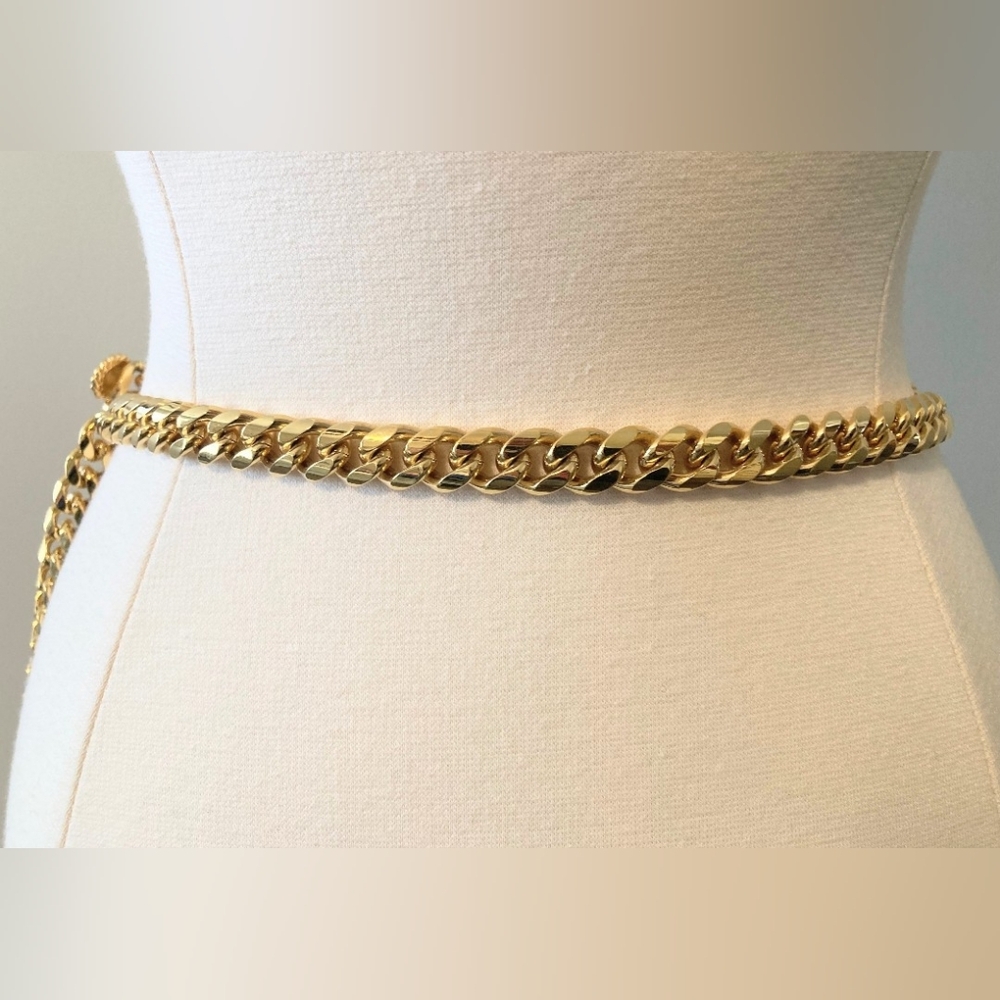 Stunning St. John Vintage 1980's-90'    Gold Chain Belt with Medallion Accents - Picture 4 of 17